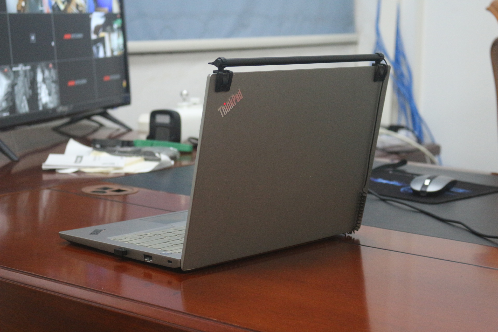 Monitor Light Bar YWD014 – monitor light detail 8