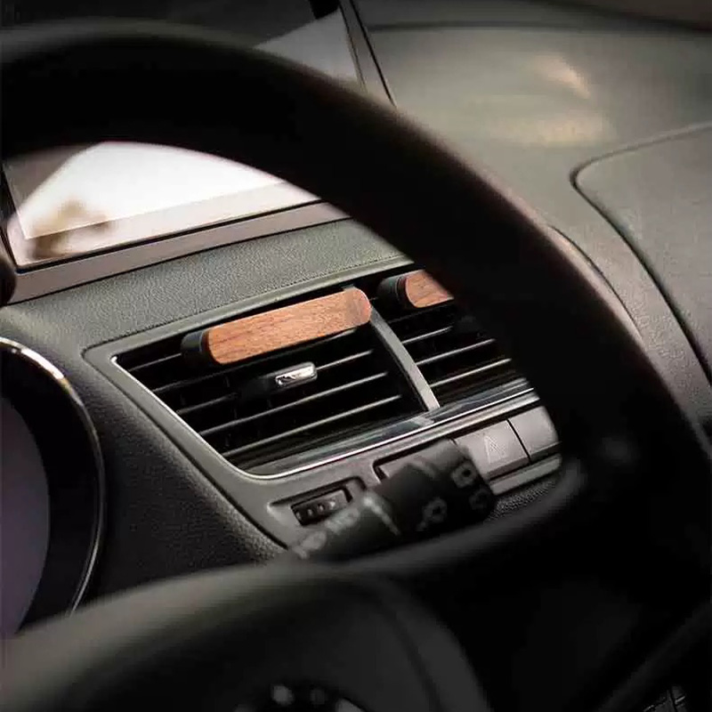 YWYM Vent Car Clip YWS081 – aroma diffuser detail 1