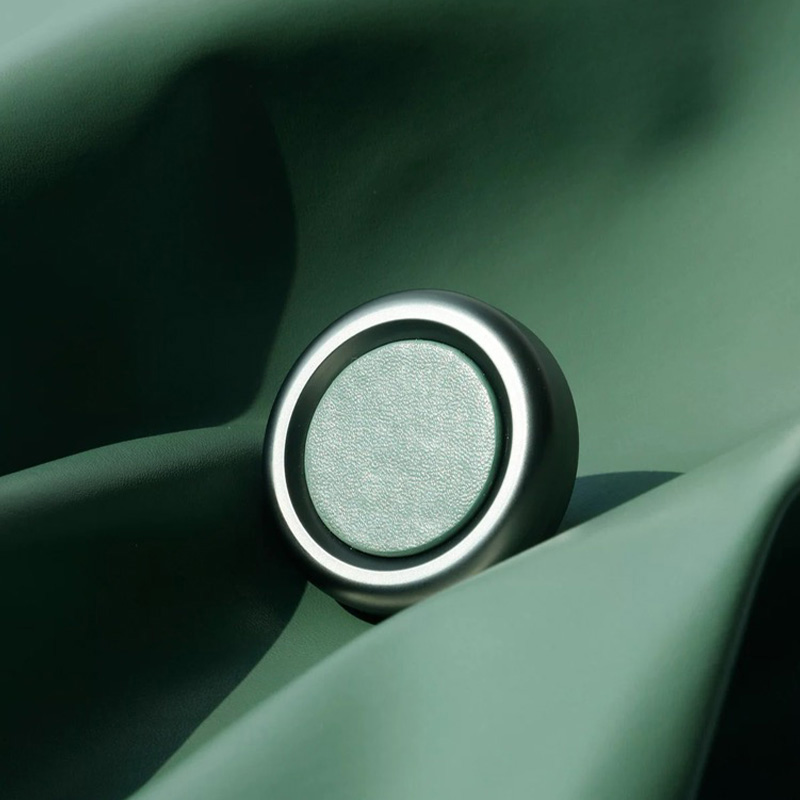 YWYM Vent Car Clip YWS125 - aroma diffuser from YiwuYimei